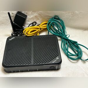 QWEST ZYXEL PK5000Z Wifi 4-Port Modem Router w/ AC Power Adapter & Cables